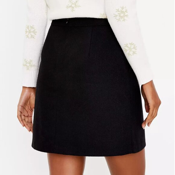 Ann Taylor Loft Wooly Button Pocket Skirt - Picture 2 of 2